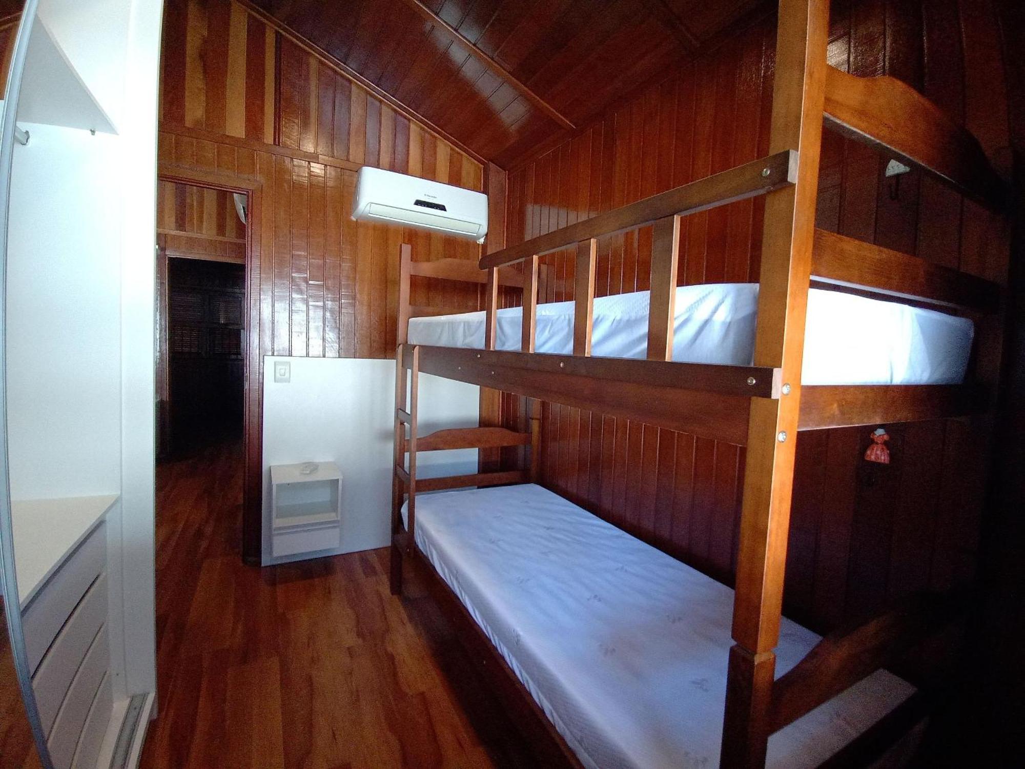 Moreira Casa Com Churrasqueira E Ar-condicionado * Ubatuba