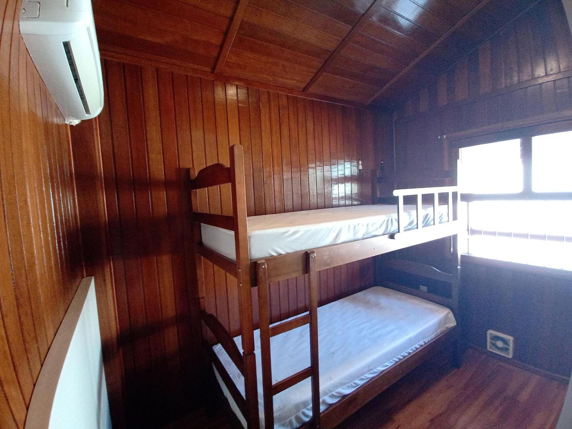 Moreira Casa Com Churrasqueira E Ar-condicionado * Ubatuba
